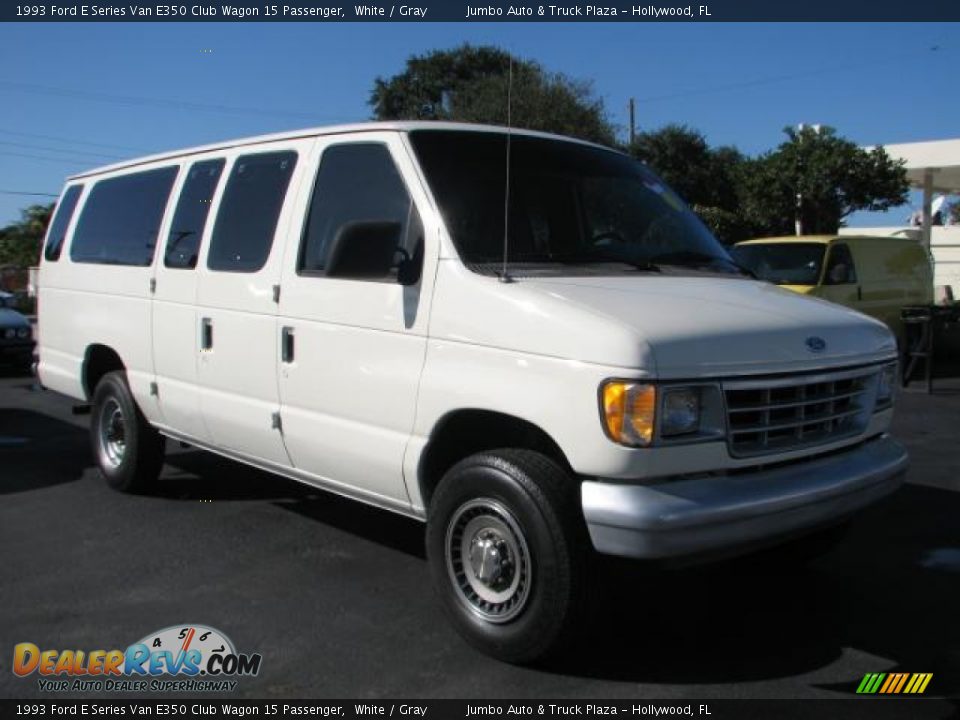 1993 Ford E Series Van E350 Club Wagon 15 Passenger White / Gray Photo #1