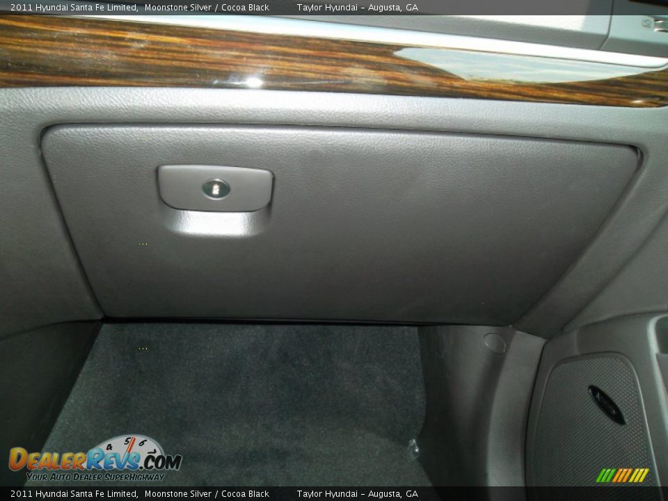 2011 Hyundai Santa Fe Limited Moonstone Silver / Cocoa Black Photo #29