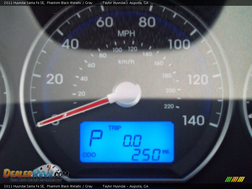 2011 Hyundai Santa Fe SE Phantom Black Metallic / Gray Photo #12