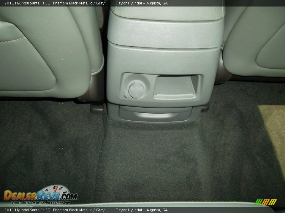 2011 Hyundai Santa Fe SE Phantom Black Metallic / Gray Photo #30