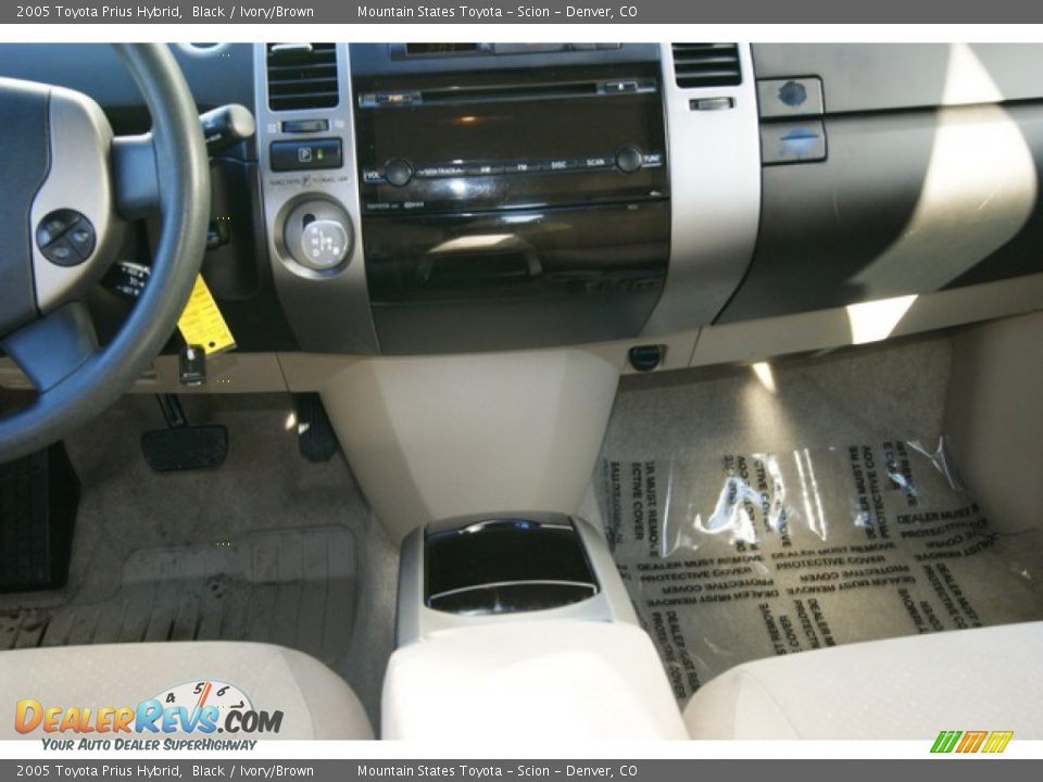2005 Toyota Prius Hybrid Black / Ivory/Brown Photo #17