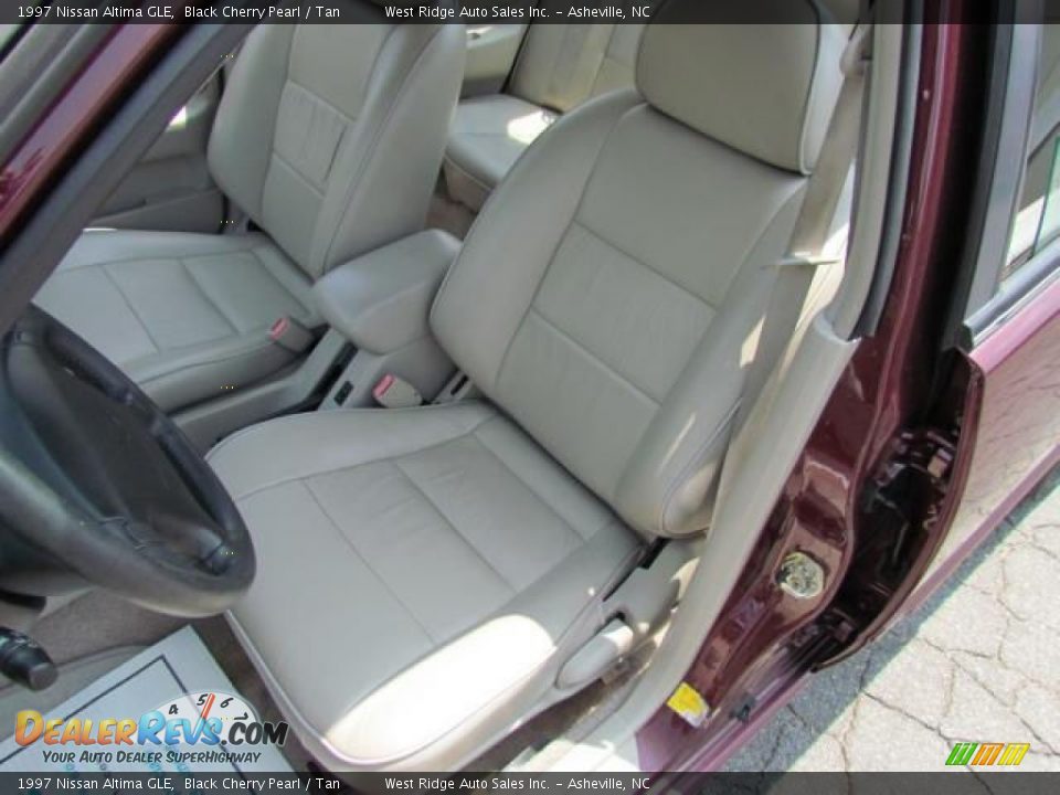 1997 Nissan Altima GLE Black Cherry Pearl / Tan Photo #13