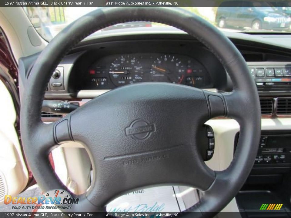 1997 Nissan Altima GLE Black Cherry Pearl / Tan Photo #17