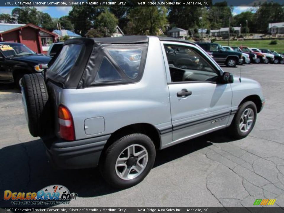2003 Chevrolet Tracker Convertible Silverleaf Metallic / Medium Gray Photo #4