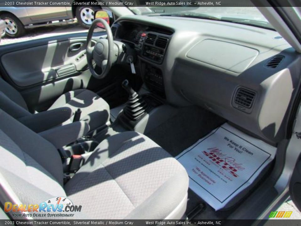 2003 Chevrolet Tracker Convertible Silverleaf Metallic / Medium Gray Photo #24