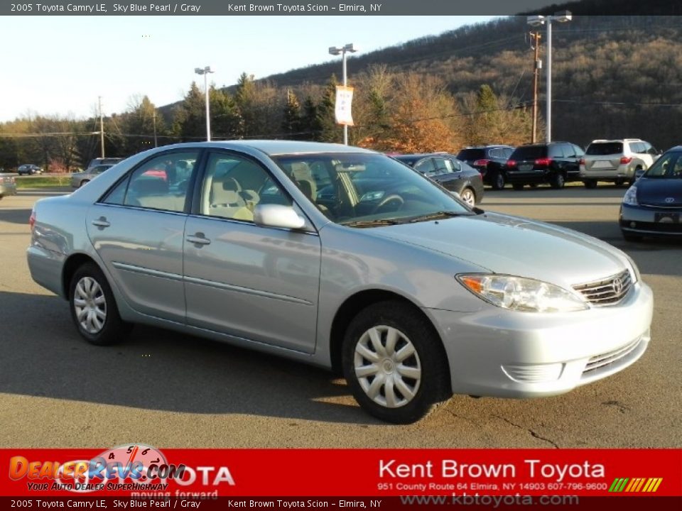 2005 Toyota Camry LE Sky Blue Pearl / Gray Photo #1