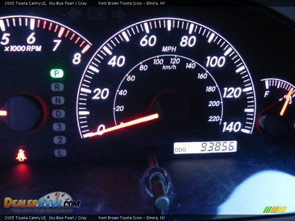 2005 Toyota Camry LE Sky Blue Pearl / Gray Photo #11