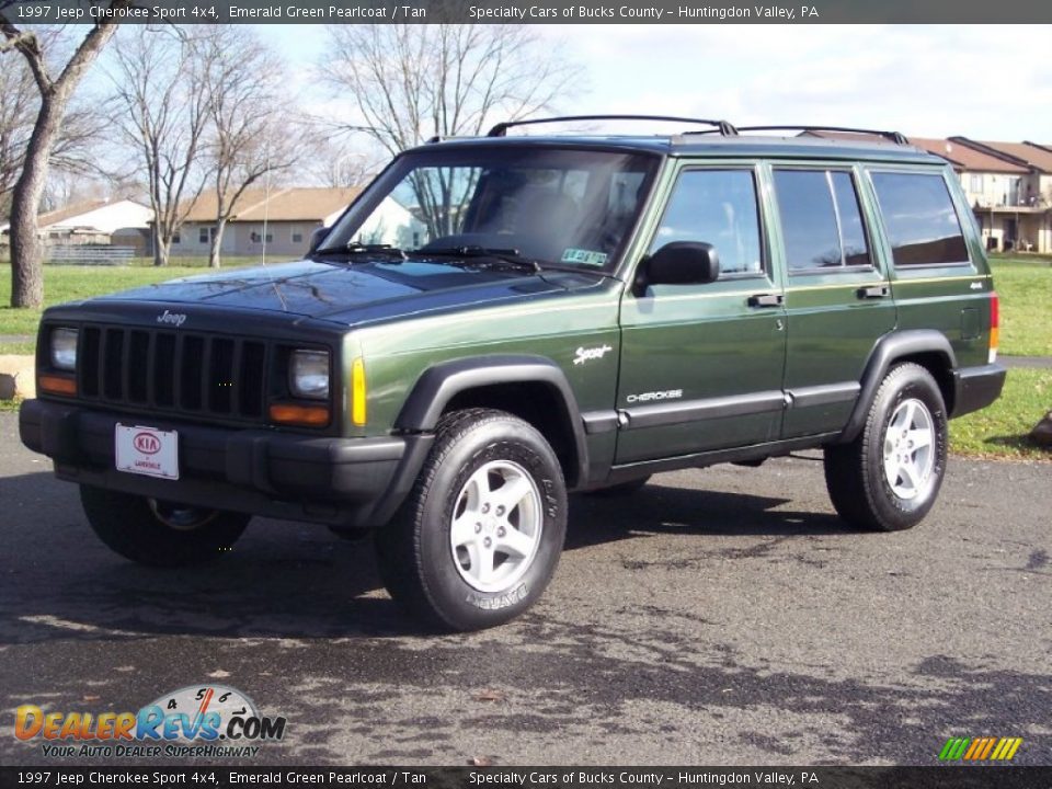 1997 Jeep Cherokee Sport 4x4 Emerald Green Pearlcoat / Tan Photo #4