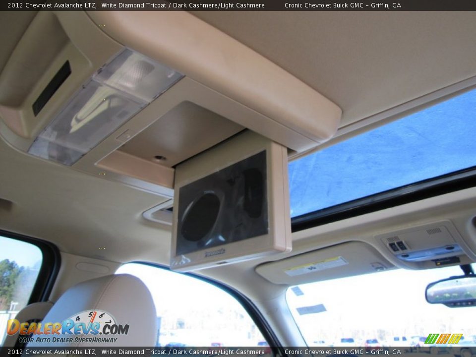 2012 Chevrolet Avalanche LTZ White Diamond Tricoat / Dark Cashmere/Light Cashmere Photo #15