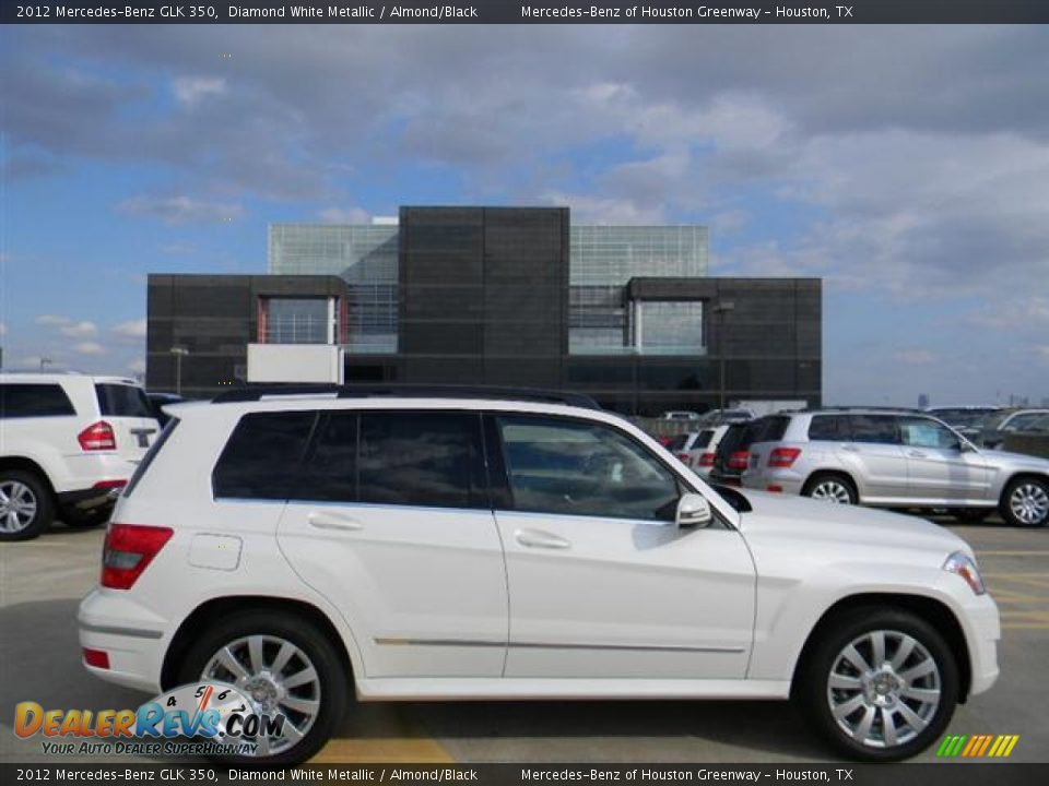 2012 Mercedes-Benz GLK 350 Diamond White Metallic / Almond/Black Photo #4