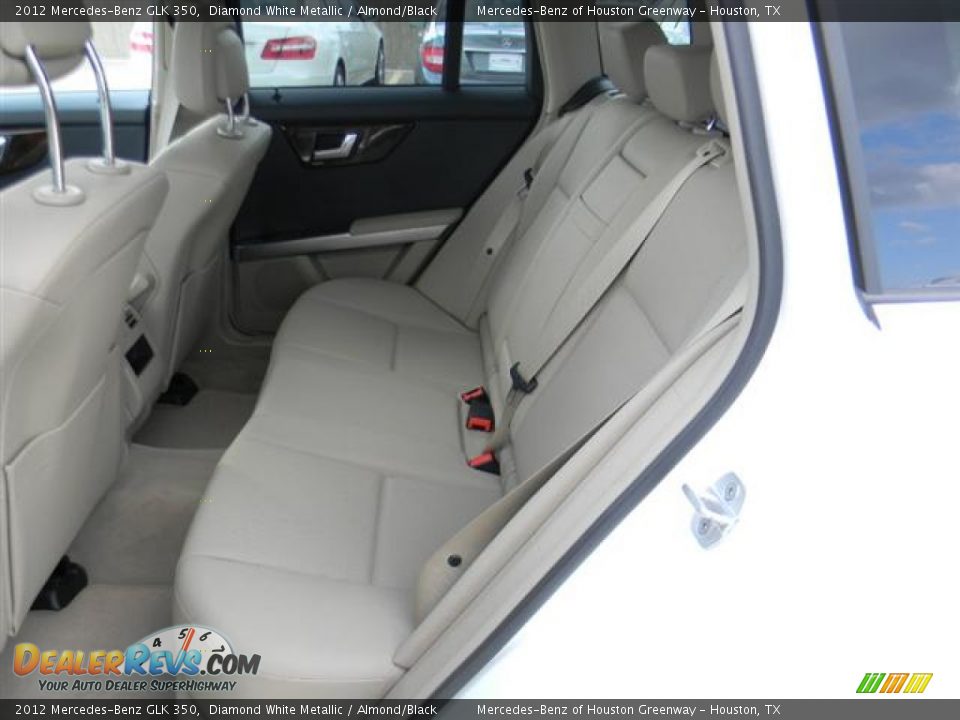2012 Mercedes-Benz GLK 350 Diamond White Metallic / Almond/Black Photo #10
