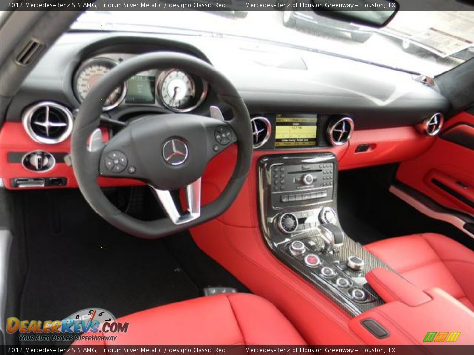 Dashboard of 2012 Mercedes-Benz SLS AMG Photo #11