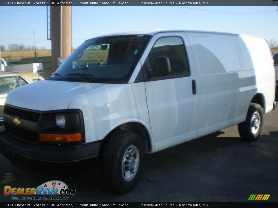 2011 Chevrolet Express 2500 Work Van Summit White / Medium Pewter Photo #2