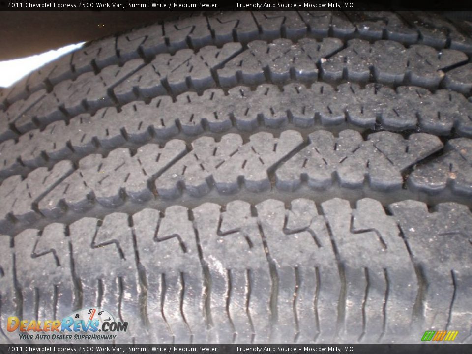2011 Chevrolet Express 2500 Work Van Summit White / Medium Pewter Photo #11