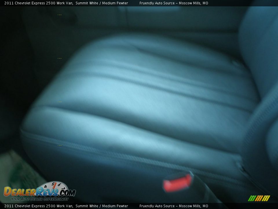 2011 Chevrolet Express 2500 Work Van Summit White / Medium Pewter Photo #15