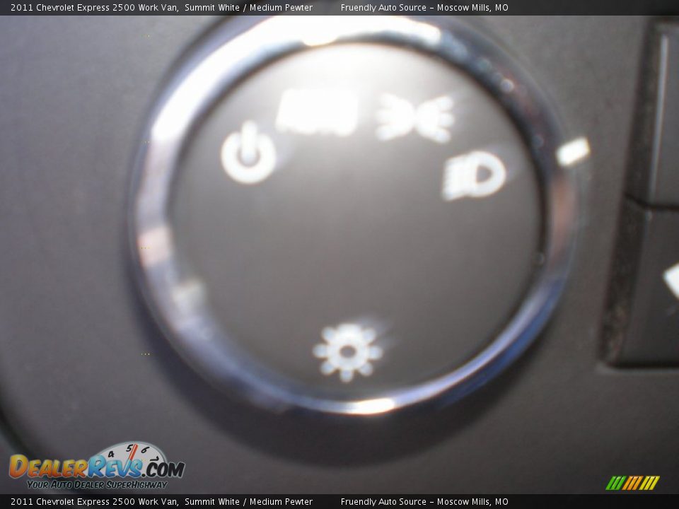 2011 Chevrolet Express 2500 Work Van Summit White / Medium Pewter Photo #19