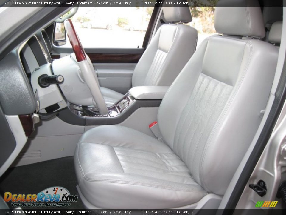 2005 Lincoln Aviator Luxury AWD Ivory Parchment Tri-Coat / Dove Grey Photo #13