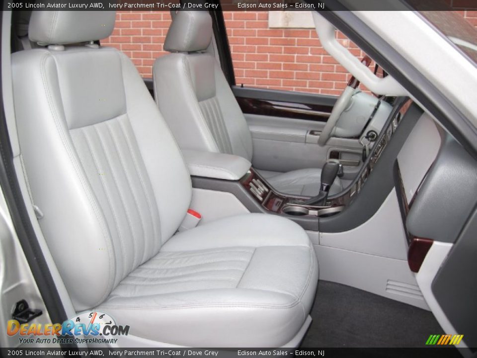 2005 Lincoln Aviator Luxury AWD Ivory Parchment Tri-Coat / Dove Grey Photo #14