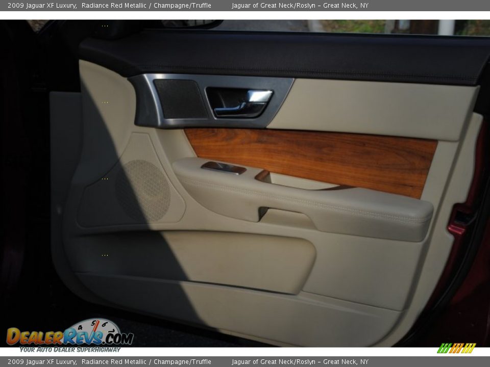 2009 Jaguar XF Luxury Radiance Red Metallic / Champagne/Truffle Photo #9
