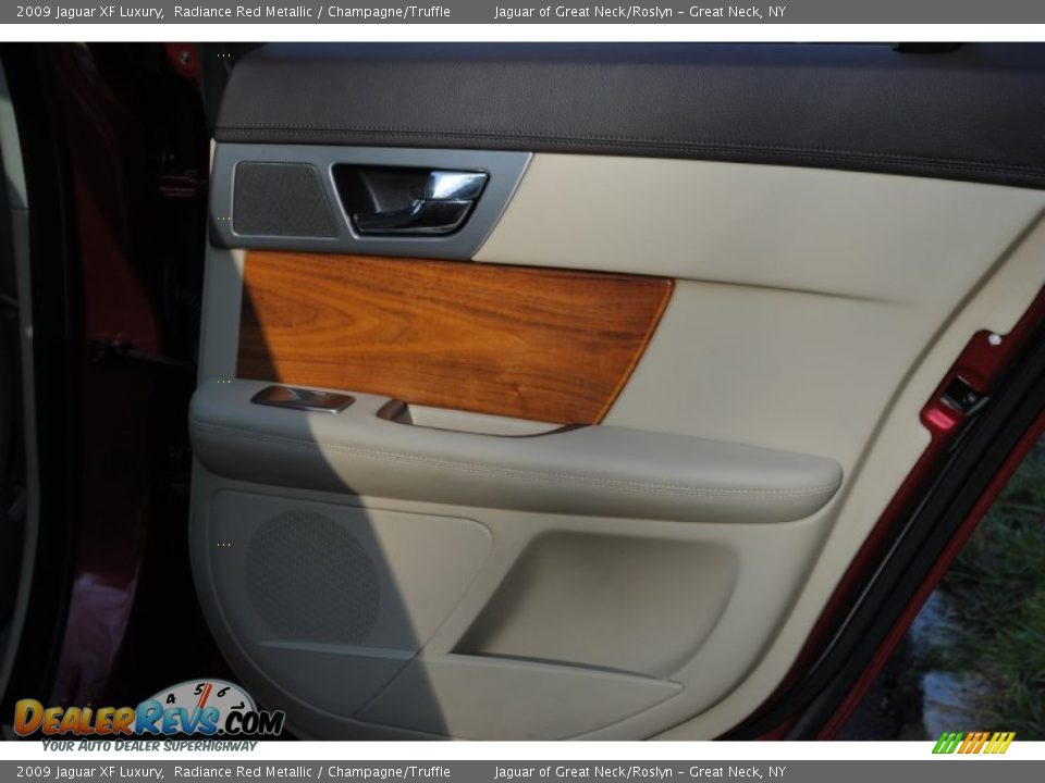 2009 Jaguar XF Luxury Radiance Red Metallic / Champagne/Truffle Photo #12