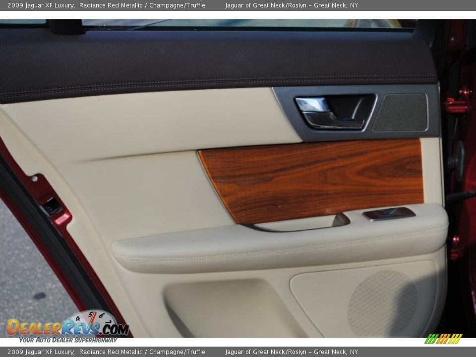 2009 Jaguar XF Luxury Radiance Red Metallic / Champagne/Truffle Photo #16