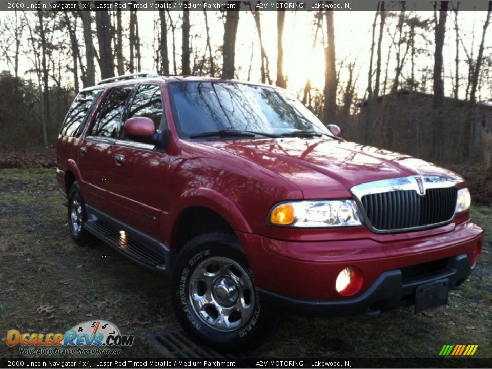 2000 Lincoln Navigator 4x4 Laser Red Tinted Metallic / Medium Parchment Photo #1