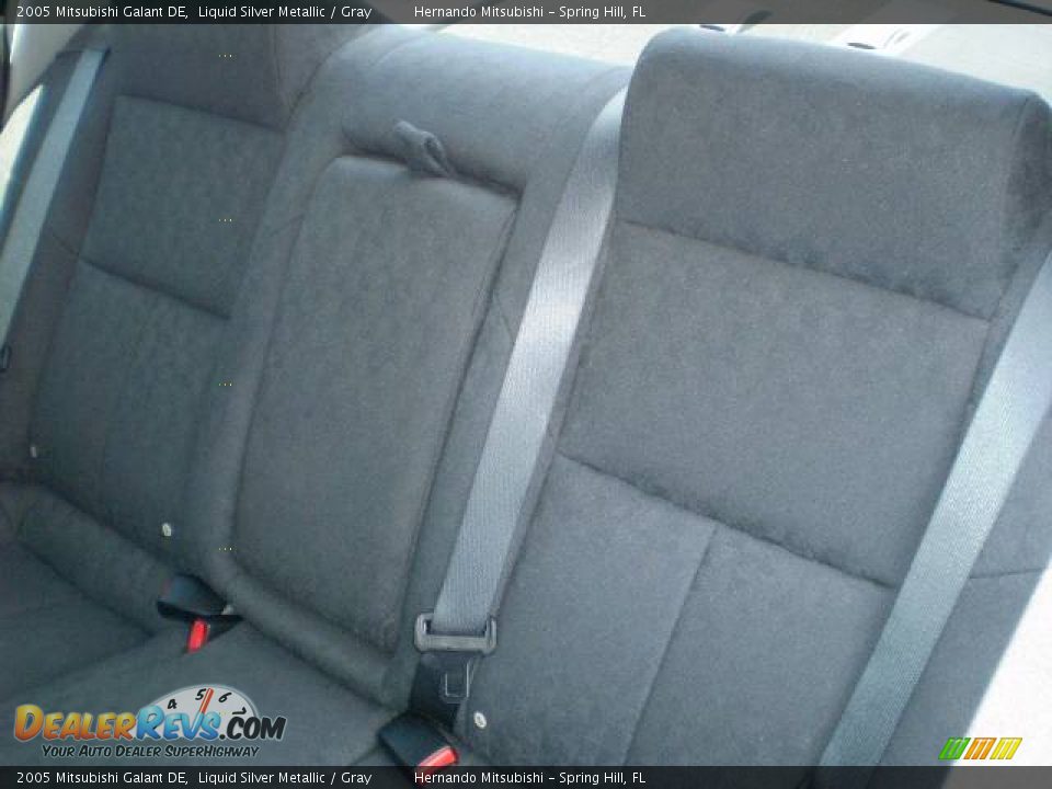 2005 Mitsubishi Galant DE Liquid Silver Metallic / Gray Photo #19