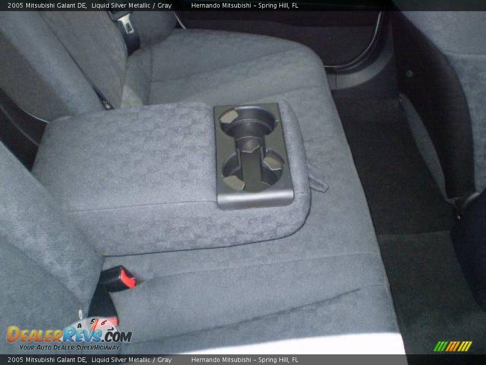 2005 Mitsubishi Galant DE Liquid Silver Metallic / Gray Photo #21