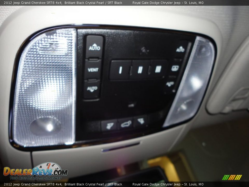 2012 Jeep Grand Cherokee SRT8 4x4 Brilliant Black Crystal Pearl / SRT Black Photo #19
