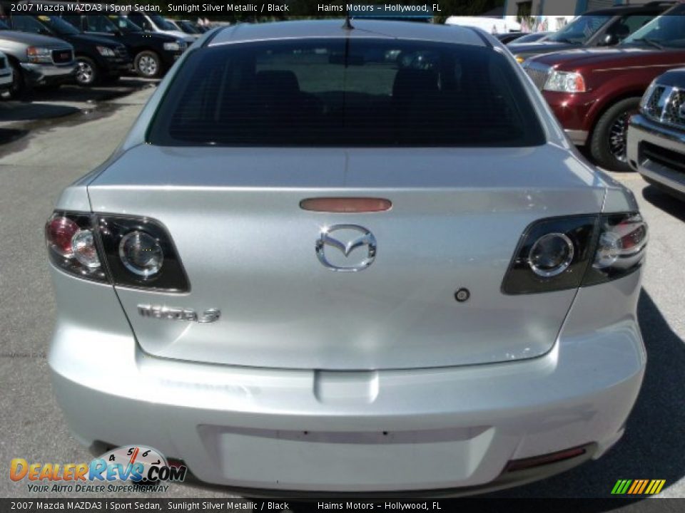 2007 Mazda MAZDA3 i Sport Sedan Sunlight Silver Metallic / Black Photo #6