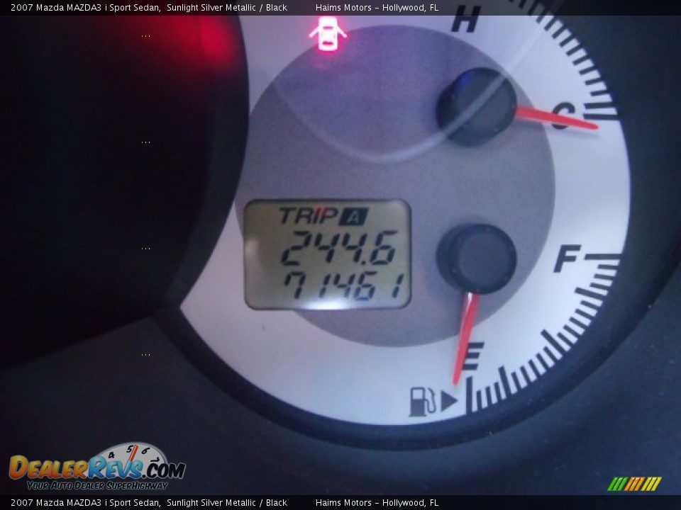 2007 Mazda MAZDA3 i Sport Sedan Sunlight Silver Metallic / Black Photo #10