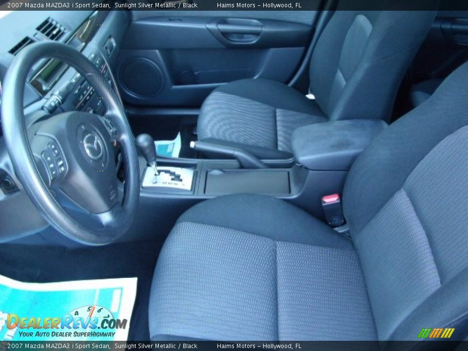 2007 Mazda MAZDA3 i Sport Sedan Sunlight Silver Metallic / Black Photo #12