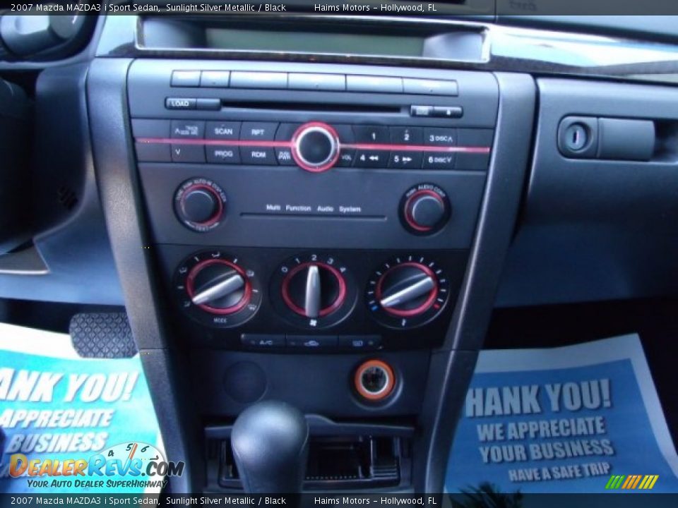 2007 Mazda MAZDA3 i Sport Sedan Sunlight Silver Metallic / Black Photo #16