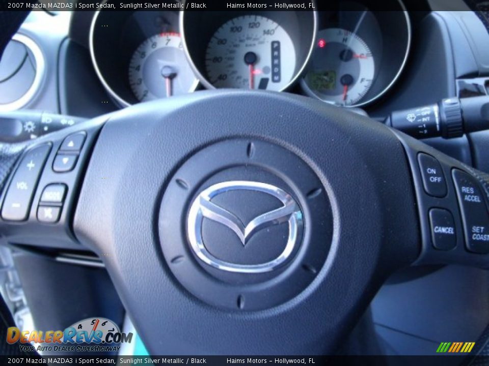 2007 Mazda MAZDA3 i Sport Sedan Sunlight Silver Metallic / Black Photo #17
