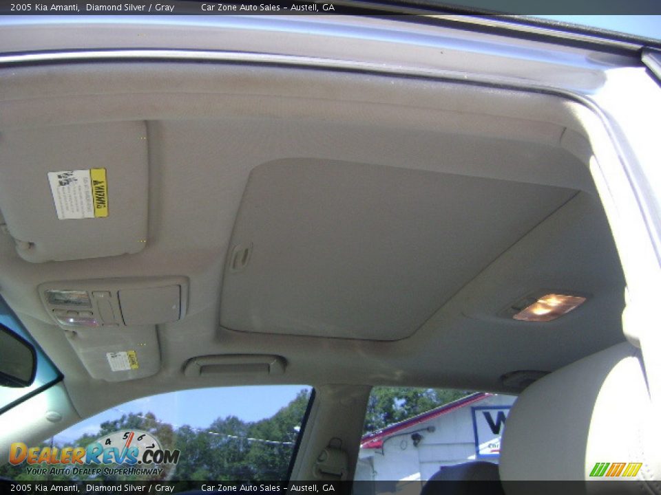 2005 Kia Amanti Diamond Silver / Gray Photo #4