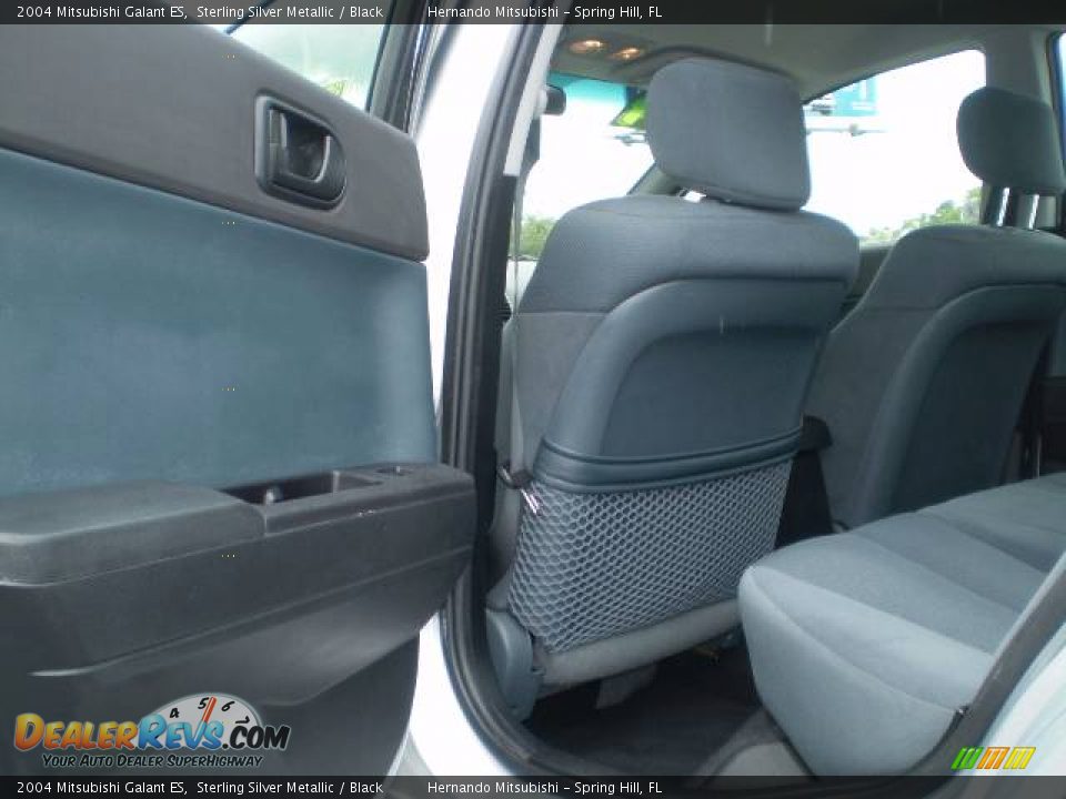 2004 Mitsubishi Galant ES Sterling Silver Metallic / Black Photo #18