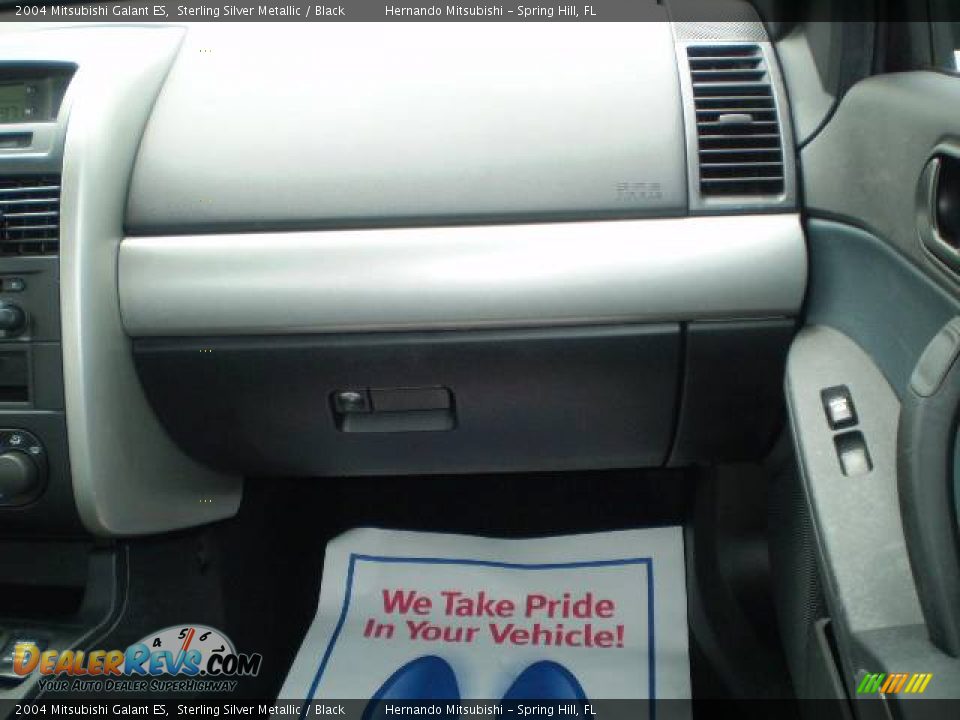 2004 Mitsubishi Galant ES Sterling Silver Metallic / Black Photo #25