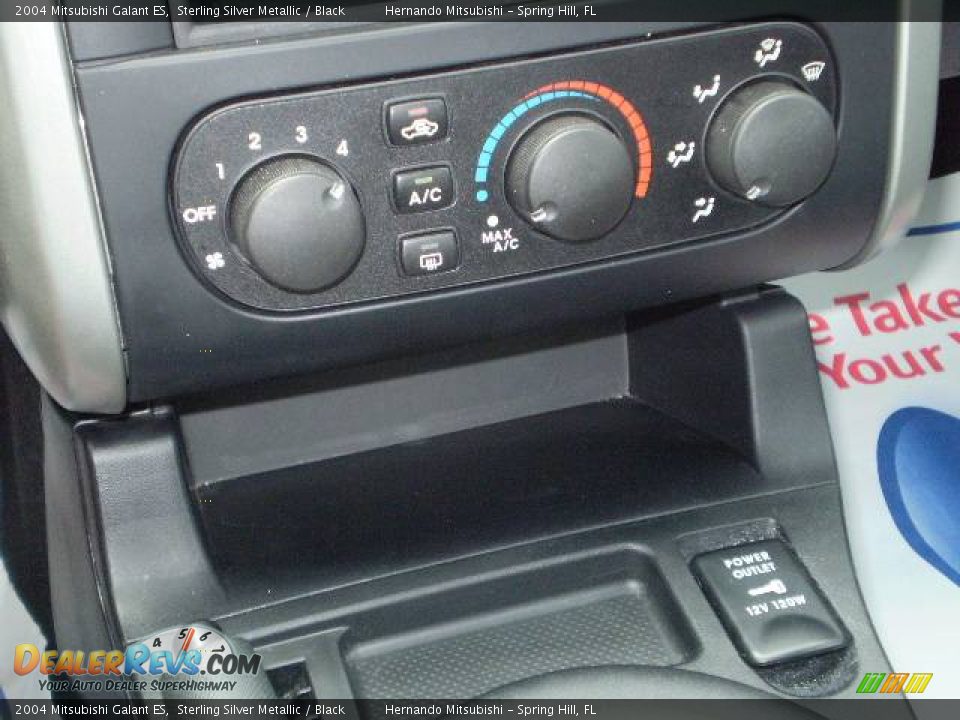 2004 Mitsubishi Galant ES Sterling Silver Metallic / Black Photo #29