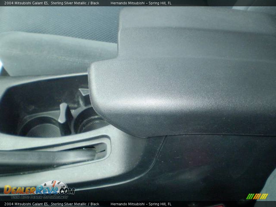 2004 Mitsubishi Galant ES Sterling Silver Metallic / Black Photo #31