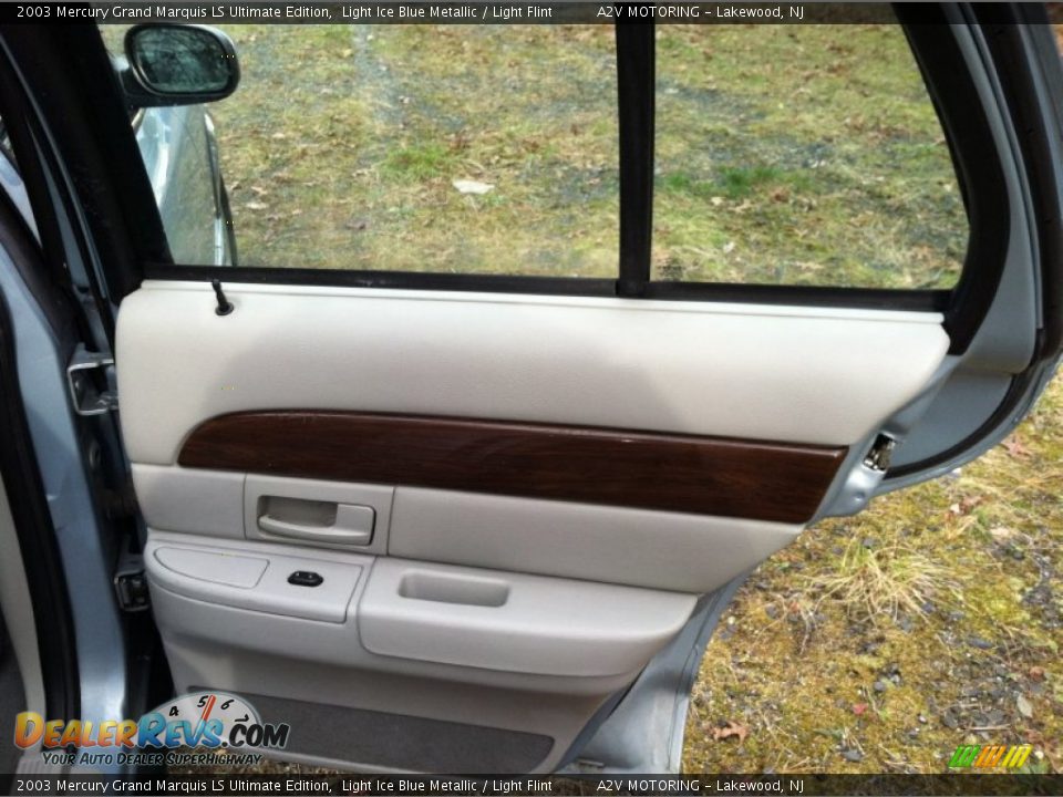 2003 Mercury Grand Marquis LS Ultimate Edition Light Ice Blue Metallic / Light Flint Photo #24