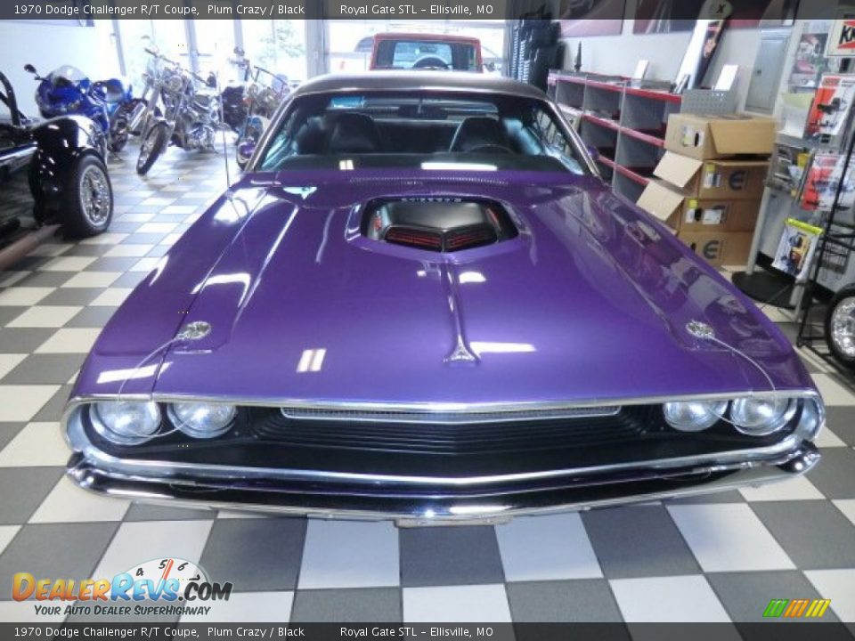 Plum Crazy 1970 Dodge Challenger R/T Coupe Photo #2