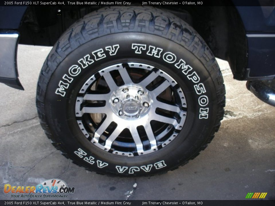 2005 Ford F150 XLT SuperCab 4x4 True Blue Metallic / Medium Flint Grey Photo #32