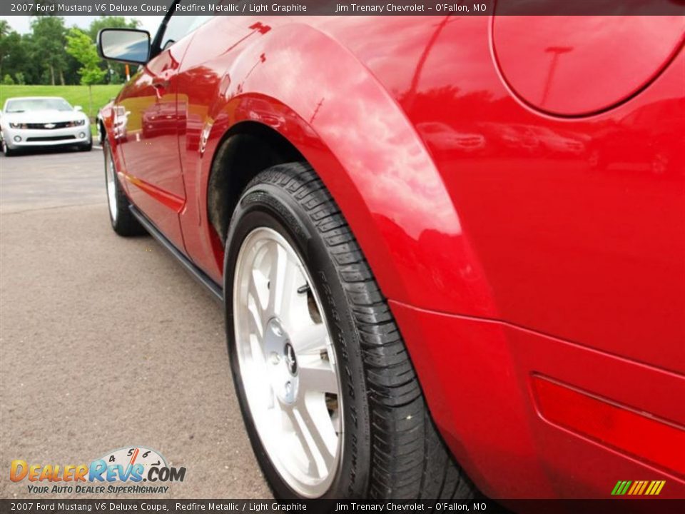 2007 Ford Mustang V6 Deluxe Coupe Redfire Metallic / Light Graphite Photo #4
