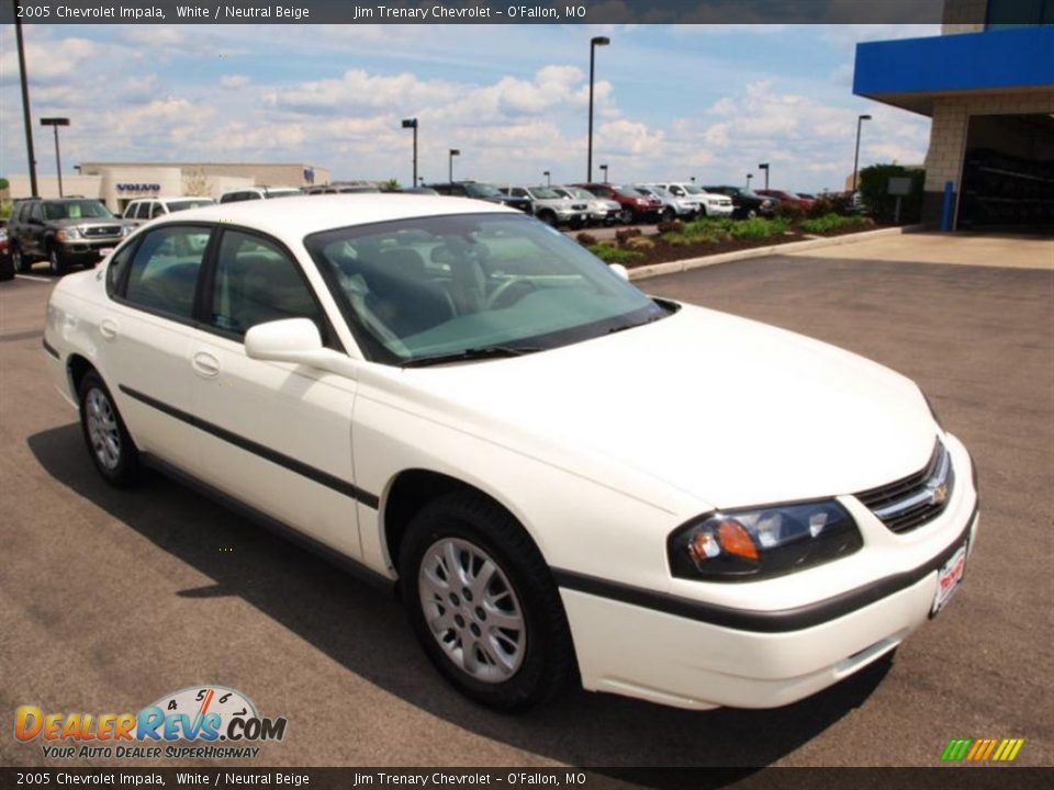 2005 Chevrolet Impala White / Neutral Beige Photo #2