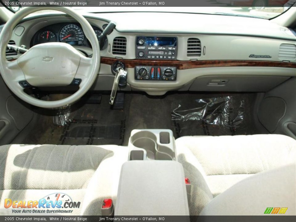 2005 Chevrolet Impala White / Neutral Beige Photo #10
