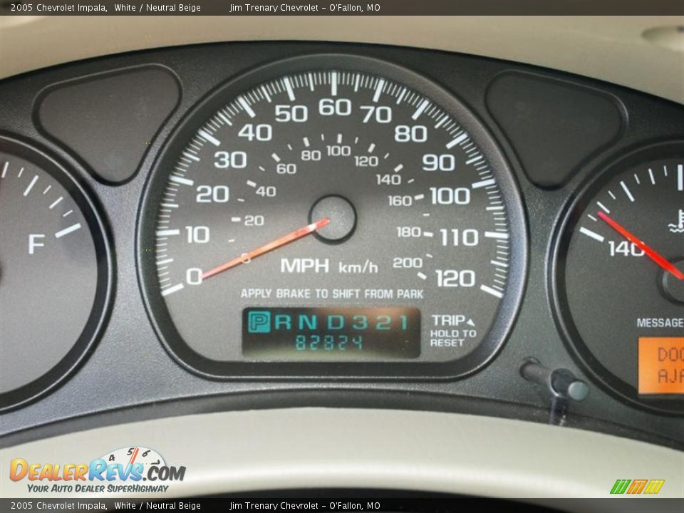2005 Chevrolet Impala White / Neutral Beige Photo #14