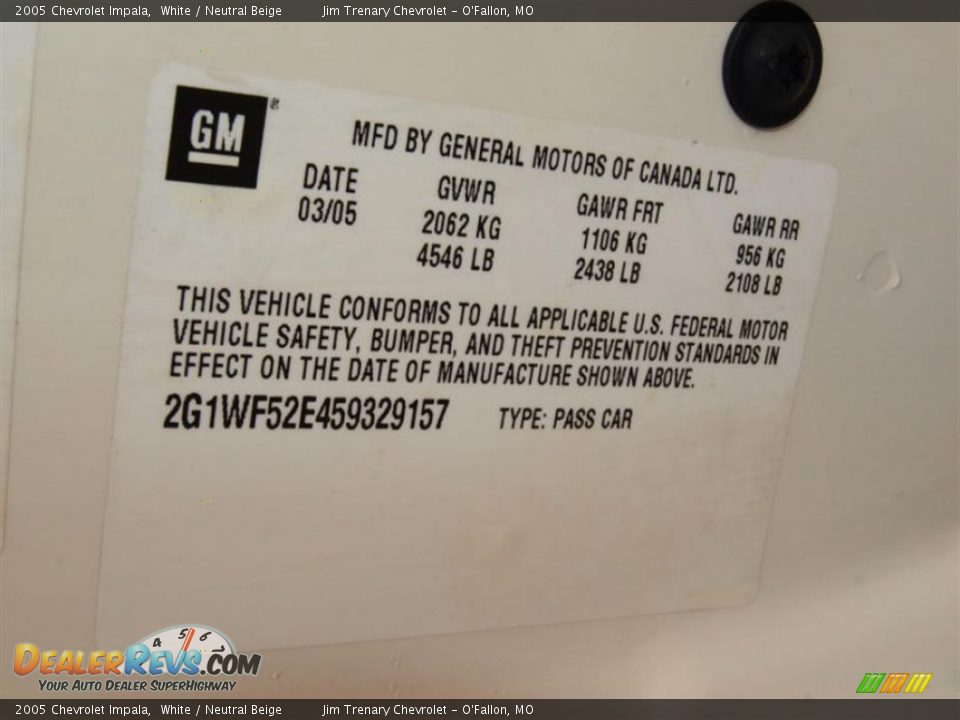 2005 Chevrolet Impala White / Neutral Beige Photo #17