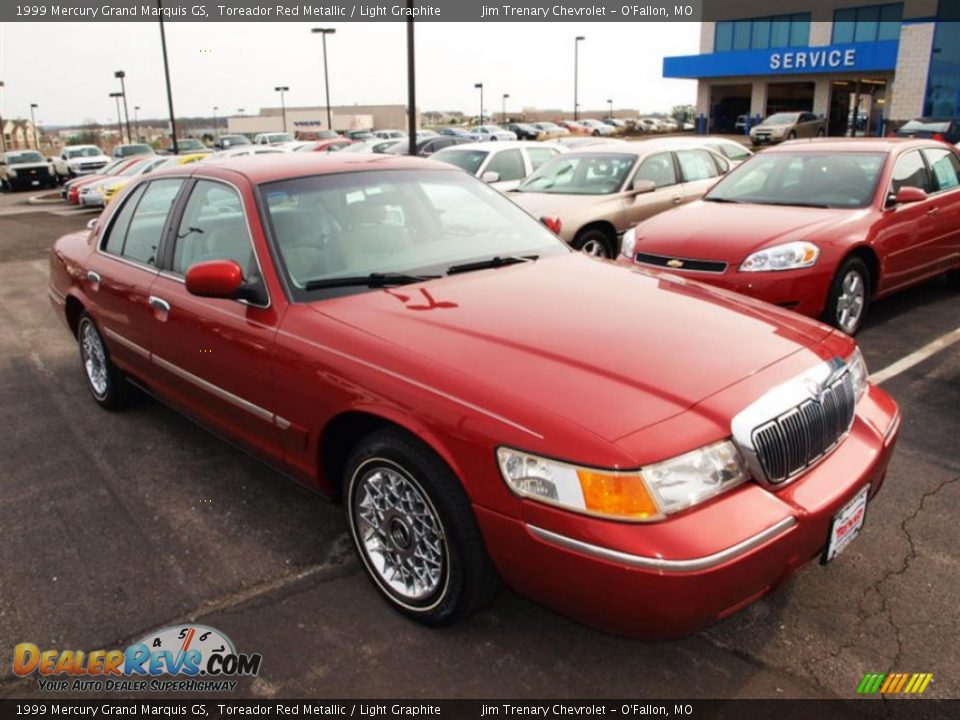 1999 Mercury Grand Marquis GS Toreador Red Metallic / Light Graphite Photo #2
