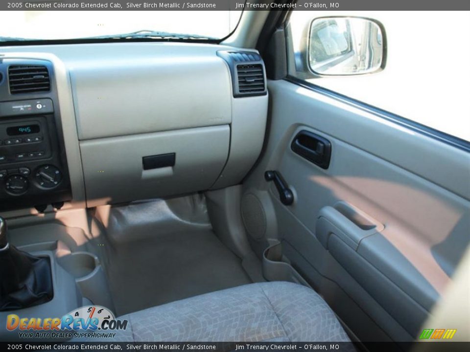 2005 Chevrolet Colorado Extended Cab Silver Birch Metallic / Sandstone Photo #13
