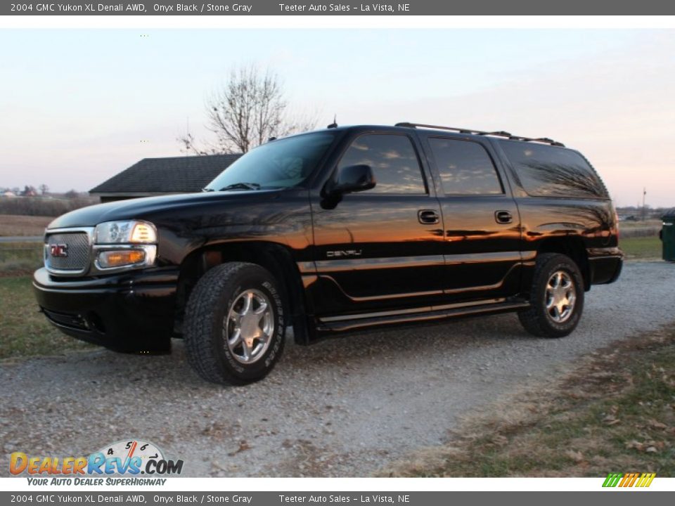 2004 GMC Yukon XL Denali AWD Onyx Black / Stone Gray Photo #3